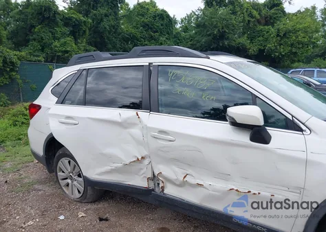 2016 Subaru Outback 2.5I Premium z USA, uszkodzony, nr VIN 4S4BSAHC3G3319582